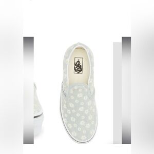 VANS NEw KIDS' DAISY CLASSIC SLIP-ON SHOE IN DENIM DAISY